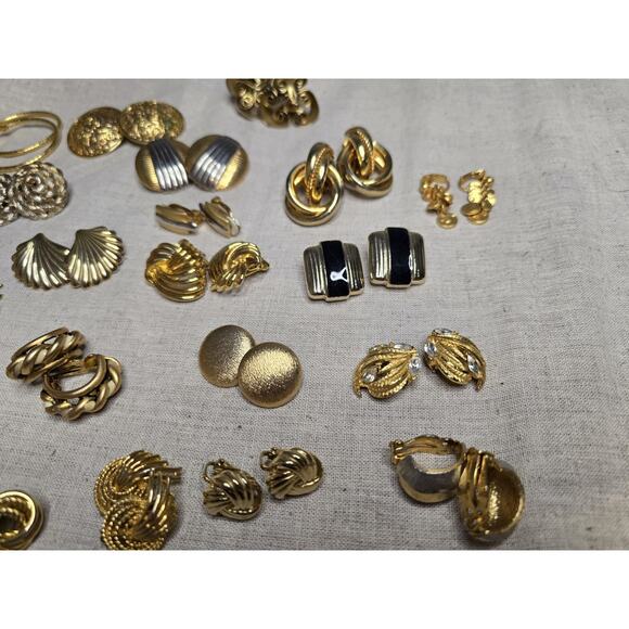 Lot 36 Gold & Silver Tone Clip On Earrings Chunky Pearl Hoop Rhinestone Vintage - Picture 6 of 12